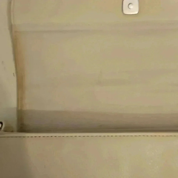 Liz Clarborne Pocketbook - Picture 11 of 12